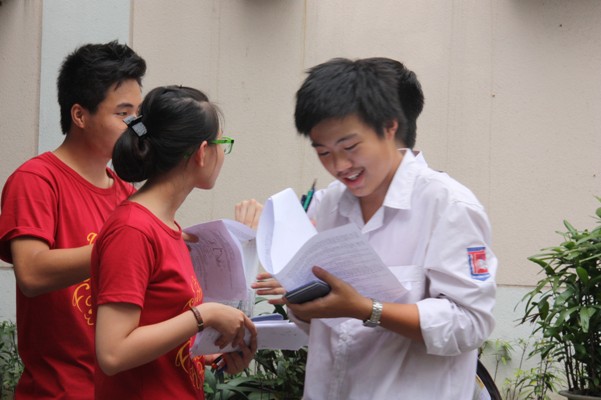Mỗi thí sinh đăng ký xét tuyển đại học, cao đẳng được cấp 4 giấy báo điểm